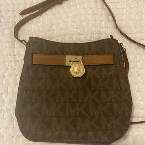 Michael Kors Signature Crossbody